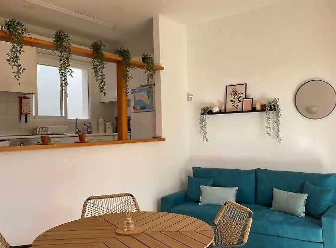 Coves Noves Of 75 M2 10 Minutes Walk From The Of Arenal D'en Castell *