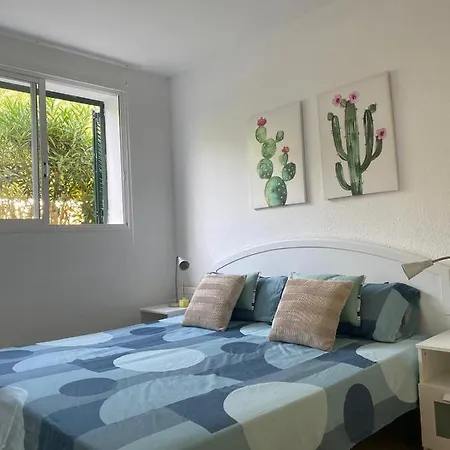 Coves Noves Of 75 M2 10 Minutes Walk From The Of Arenal D'en Castell *